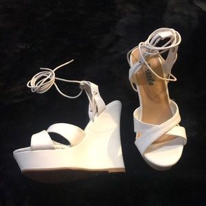 🍥Summery White Wedges🍥